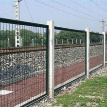 安平縣朗利絲網(wǎng)制造 專業(yè)打造高品質(zhì)護(hù)欄網(wǎng)，為安全與美觀保駕護(hù)航