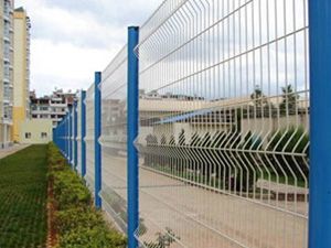 【供應(yīng)青山城市花壇綠化熱銷雙道折彎護(hù)欄網(wǎng)圍欄產(chǎn)品】價(jià)格_廠家 - 中國供應(yīng)商