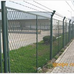 城市安全與景觀的守護者 上海護欄網的多元化應用與發展